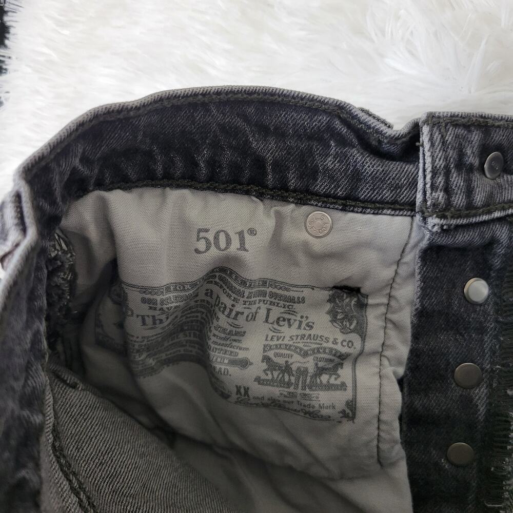 Levis 501 Original‎ High Rise Grey Denim Cut Off Shorts Size W25 Button Fly - Picture 6 of 8